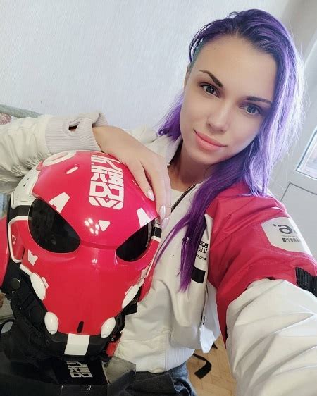 Get to Know Octokuro: Bio, Age, Height, Figure, and Net Worth